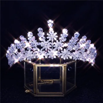 הבארוק מסירה חדש הכתר קריסטל כתר החתונה אביזרי שיער הכתר תכשיטים בגימור אביזרים החתונה מתנה לנשים